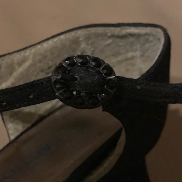 Kenneth Cole Reaction Black 1” Embellished Heel - Picture 3 of 8